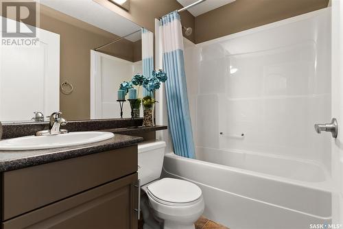 7902 Gordon Staseson Boulevard, Regina, SK - Indoor Photo Showing Bathroom