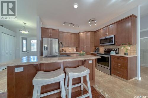 16 1590 4Th Avenue Nw, Moose Jaw, SK - Indoor Photo Showing Kitchen