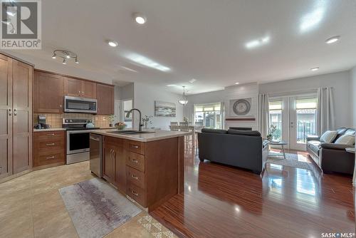 16 1590 4Th Avenue Nw, Moose Jaw, SK - Indoor Photo Showing Kitchen