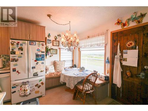 352 100B Avenue, Dawson Creek, BC - Indoor Photo Showing Dining Room