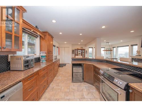 6611 Cameo Drive Lot# 16, Vernon, BC - Indoor Photo Showing Kitchen