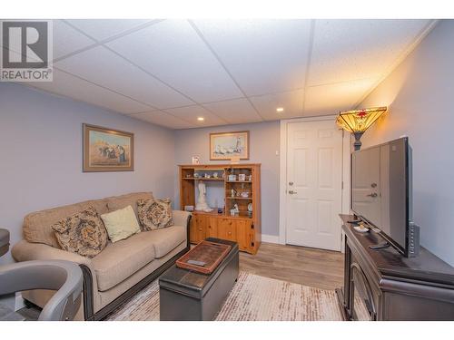 6611 Cameo Drive Lot# 16, Vernon, BC - Indoor Photo Showing Living Room