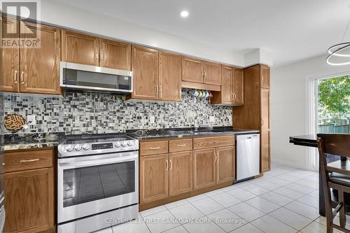 2079 Foxwood Avenue, London, ON - Indoor Photo Showing Kitchen With Double Sink