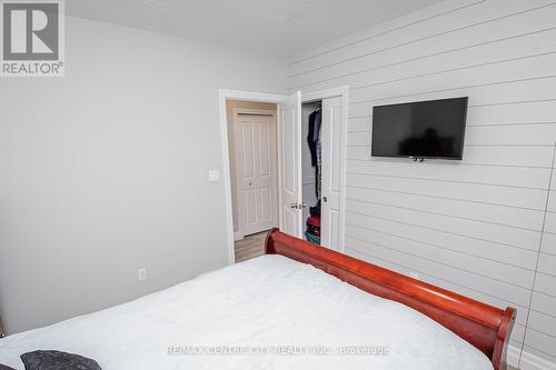 75 Manitoba Street, St. Thomas, ON - Indoor Photo Showing Bedroom