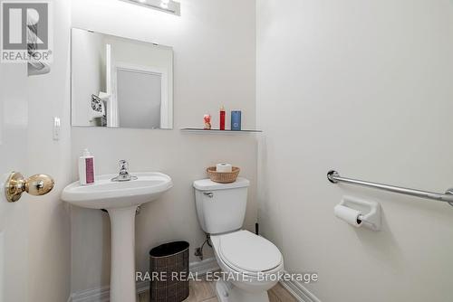 36 Horsham Avenue, Toronto, ON - Indoor Photo Showing Bathroom