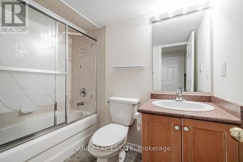 36 Horsham Avenue, Toronto, ON - Indoor Photo Showing Bathroom