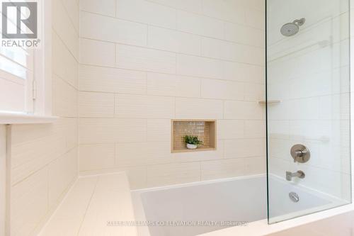 61 Yonge Boulevard, Toronto, ON - Indoor Photo Showing Bathroom