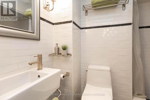 61 Yonge Boulevard, Toronto, ON - Indoor Photo Showing Bathroom