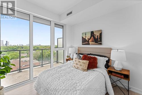 603 - 500 Dupont Street, Toronto (Annex), ON - Indoor Photo Showing Bedroom