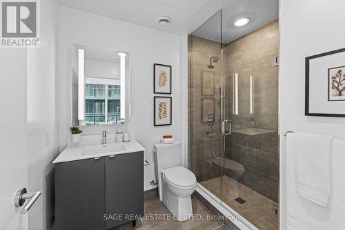 603 - 500 Dupont Street, Toronto, ON - Indoor Photo Showing Bathroom