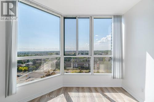 1002 - 145 Hillcrest Avenue, Mississauga, ON - Indoor Photo Showing Other Room