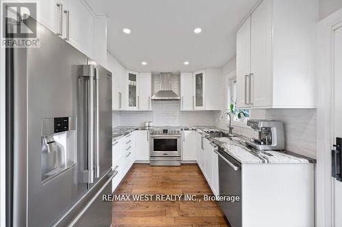 4021 Mahogany Row, Mississauga (Rathwood), ON - Indoor Photo Showing Kitchen With Stainless Steel Kitchen With Upgraded Kitchen