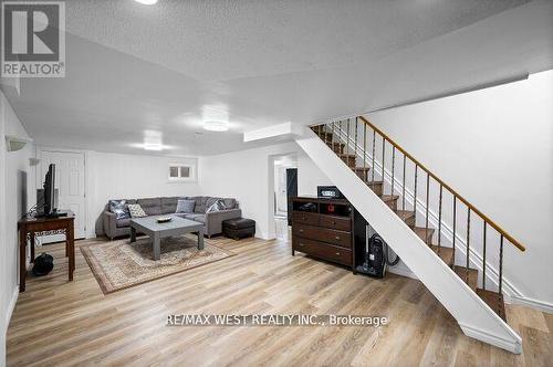 4021 Mahogany Row, Mississauga, ON - Indoor Photo Showing Other Room