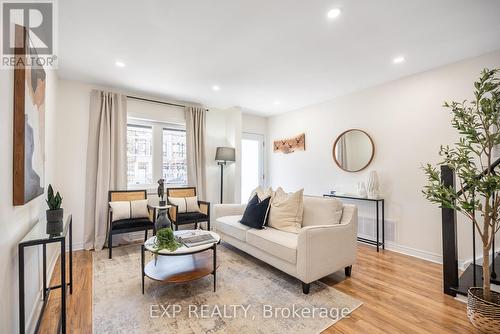 10 Innes Avenue, Toronto, ON - Indoor Photo Showing Living Room