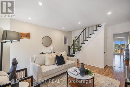 10 Innes Avenue, Toronto, ON - Indoor Photo Showing Living Room