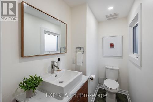 10 Innes Avenue, Toronto, ON - Indoor Photo Showing Bathroom