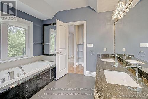 3043 Weston Road, Toronto, ON - Indoor Photo Showing Bathroom