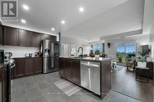 423 - 1440 Gordon Street, Guelph (Pine Ridge), ON - Indoor Photo Showing Kitchen With Upgraded Kitchen