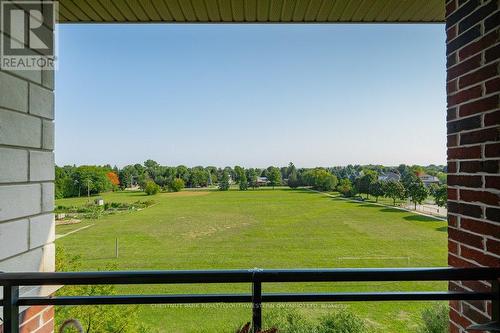 423 - 1440 Gordon Street, Guelph (Pine Ridge), ON - Outdoor With View