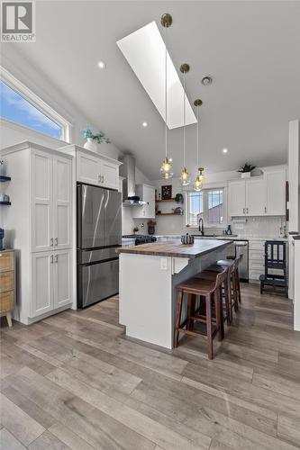 180 Diamond Marsh Drive, St. John'S, NL - Indoor Photo Showing Kitchen