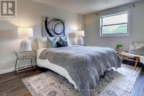 187 Ironstone Drive, Cambridge, ON - Indoor Photo Showing Bedroom