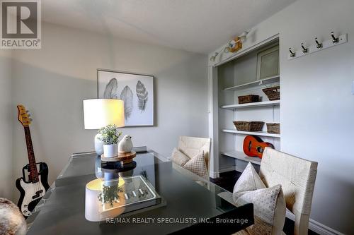 187 Ironstone Drive, Cambridge, ON - Indoor Photo Showing Dining Room