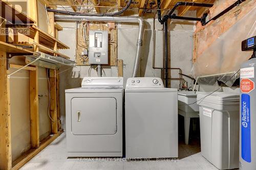 187 Ironstone Drive, Cambridge, ON - Indoor Photo Showing Laundry Room