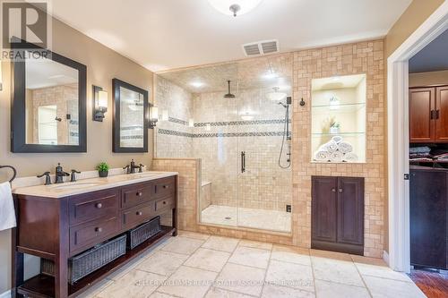 40 John Martin Court, Hamilton, ON - Indoor Photo Showing Bathroom