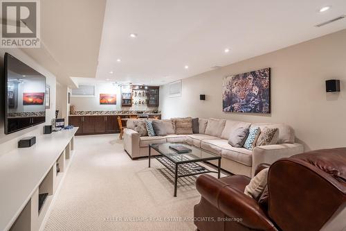 40 John Martin Court, Hamilton, ON - Indoor Photo Showing Living Room