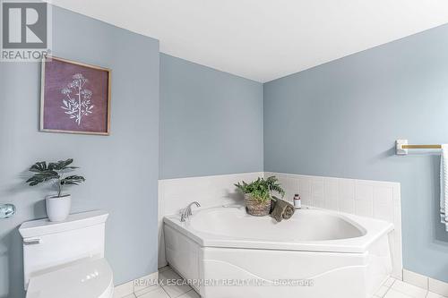 405 - 162 Martindale Road, St. Catharines, ON - Indoor Photo Showing Bathroom