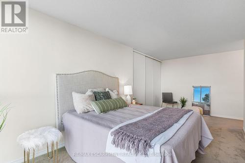 405 - 162 Martindale Road, St. Catharines, ON - Indoor Photo Showing Bedroom