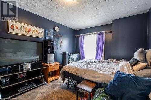 83 Sanford Avenue N, Hamilton, ON - Indoor Photo Showing Bedroom