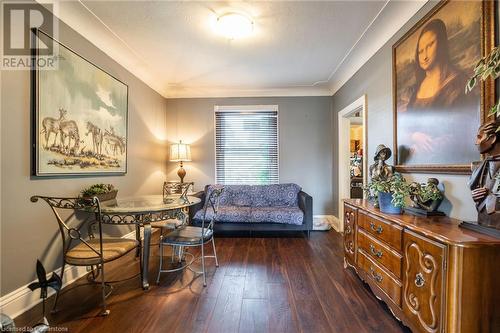 83 Sanford Avenue N, Hamilton, ON - Indoor Photo Showing Dining Room