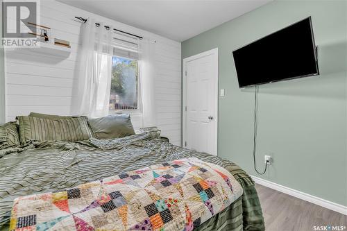 352 Forget Street, Regina, SK - Indoor Photo Showing Bedroom