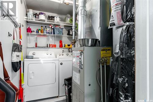 352 Forget Street, Regina, SK - Indoor Photo Showing Laundry Room