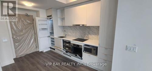 6005 - 138 Downes Street, Toronto, ON - Indoor Photo Showing Kitchen