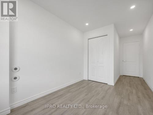 305 - 35 Strangford Lane, Toronto (Clairlea-Birchmount), ON - Indoor Photo Showing Other Room