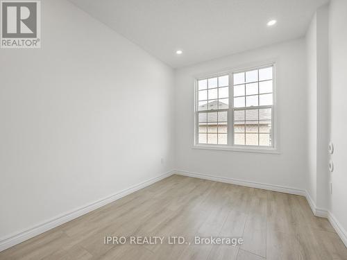 305 - 35 Strangford Lane, Toronto (Clairlea-Birchmount), ON - Indoor Photo Showing Other Room