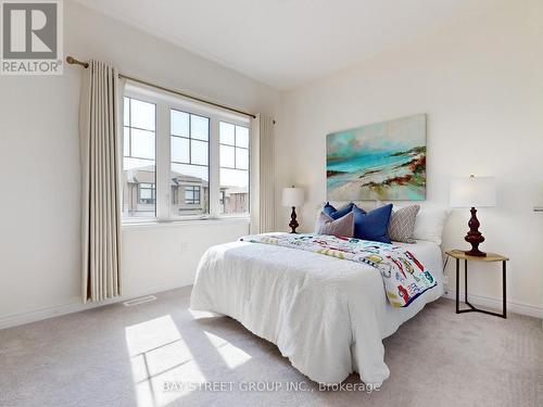 68 Boiton Street, Richmond Hill, ON - Indoor Photo Showing Bedroom