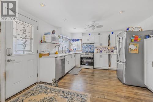 312 Miami Drive, Georgina, ON - Indoor Photo Showing Kitchen