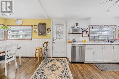 312 Miami Drive, Georgina, ON - Indoor Photo Showing Kitchen