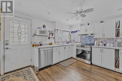 312 Miami Drive, Georgina, ON - Indoor Photo Showing Kitchen