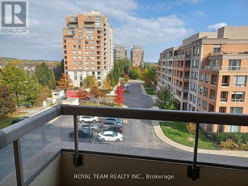 516 - 9 Northern Heights Drive, Richmond Hill, ON - Outdoor