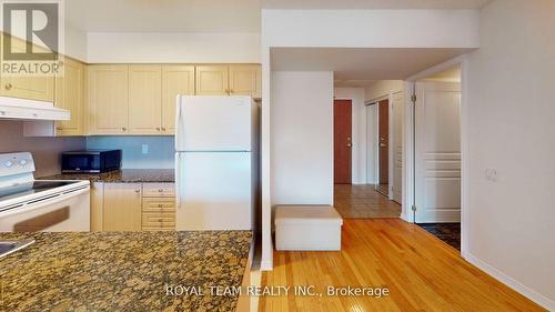 516 - 9 Northern Heights Drive, Richmond Hill (Langstaff), ON - Indoor Photo Showing Kitchen