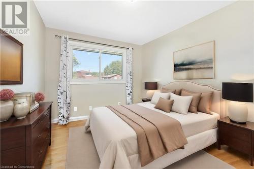 23 Walts Street, Welland, ON - Indoor Photo Showing Bedroom