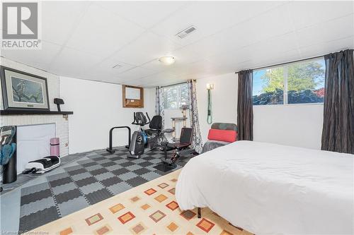 23 Walts Street, Welland, ON - Indoor Photo Showing Bedroom