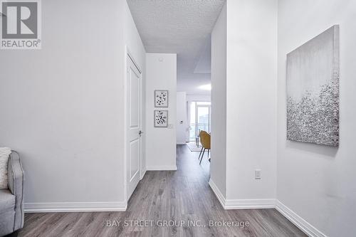 1158 - 60 Ann O'Reilly Road, Toronto, ON - Indoor Photo Showing Other Room