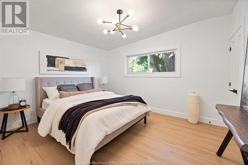 5 Autumn Court, Windsor, ON - Indoor Photo Showing Bedroom