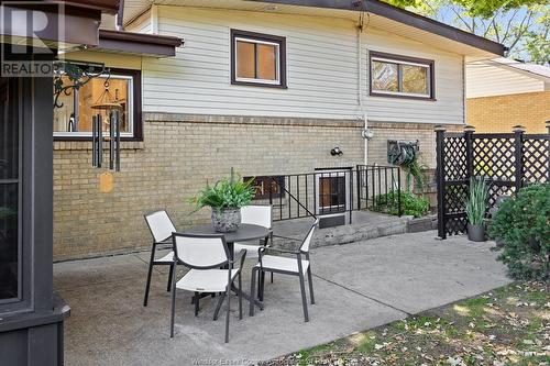 5 Autumn Court, Windsor, ON - Outdoor With Exterior