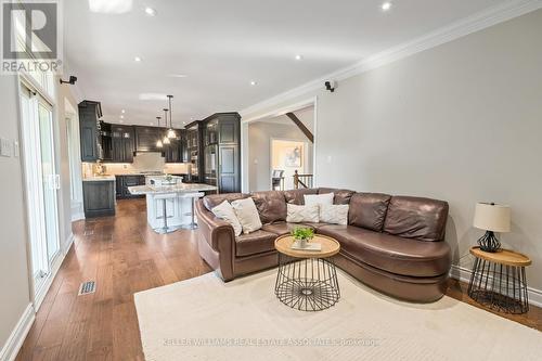 17 Oak Ridge Drive, Halton Hills, ON - Indoor Photo Showing Living Room